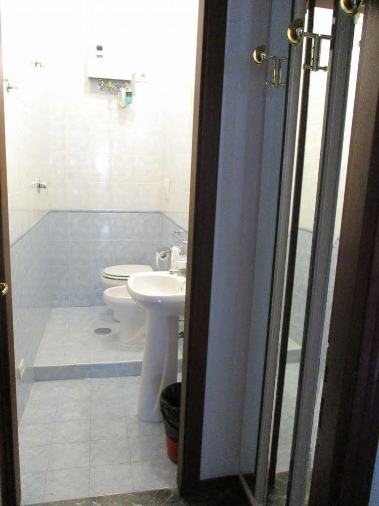 Maxim Rooms 로마 외부 사진