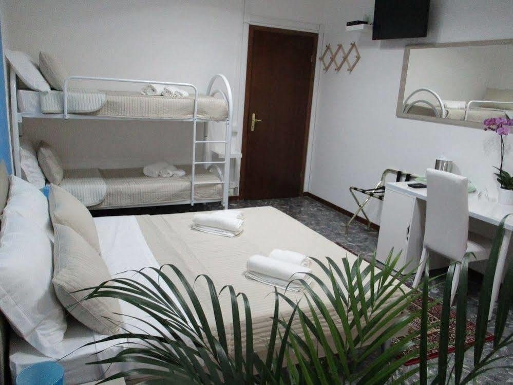 Maxim Rooms 로마 외부 사진