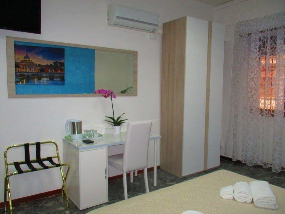 Maxim Rooms 로마 외부 사진