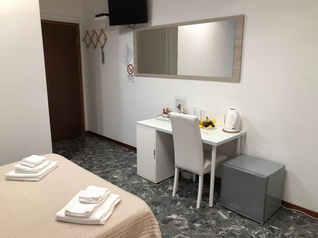 Maxim Rooms 로마 외부 사진