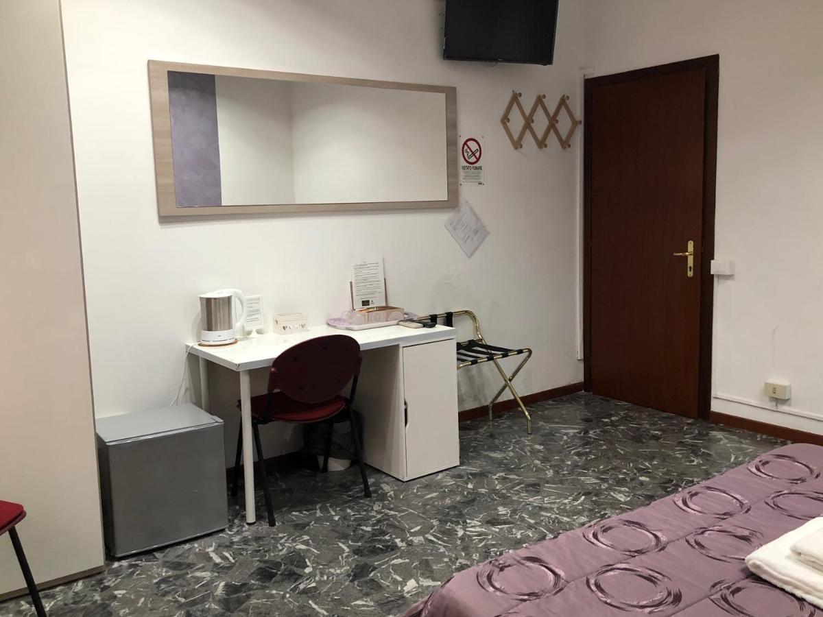 Maxim Rooms 로마 외부 사진